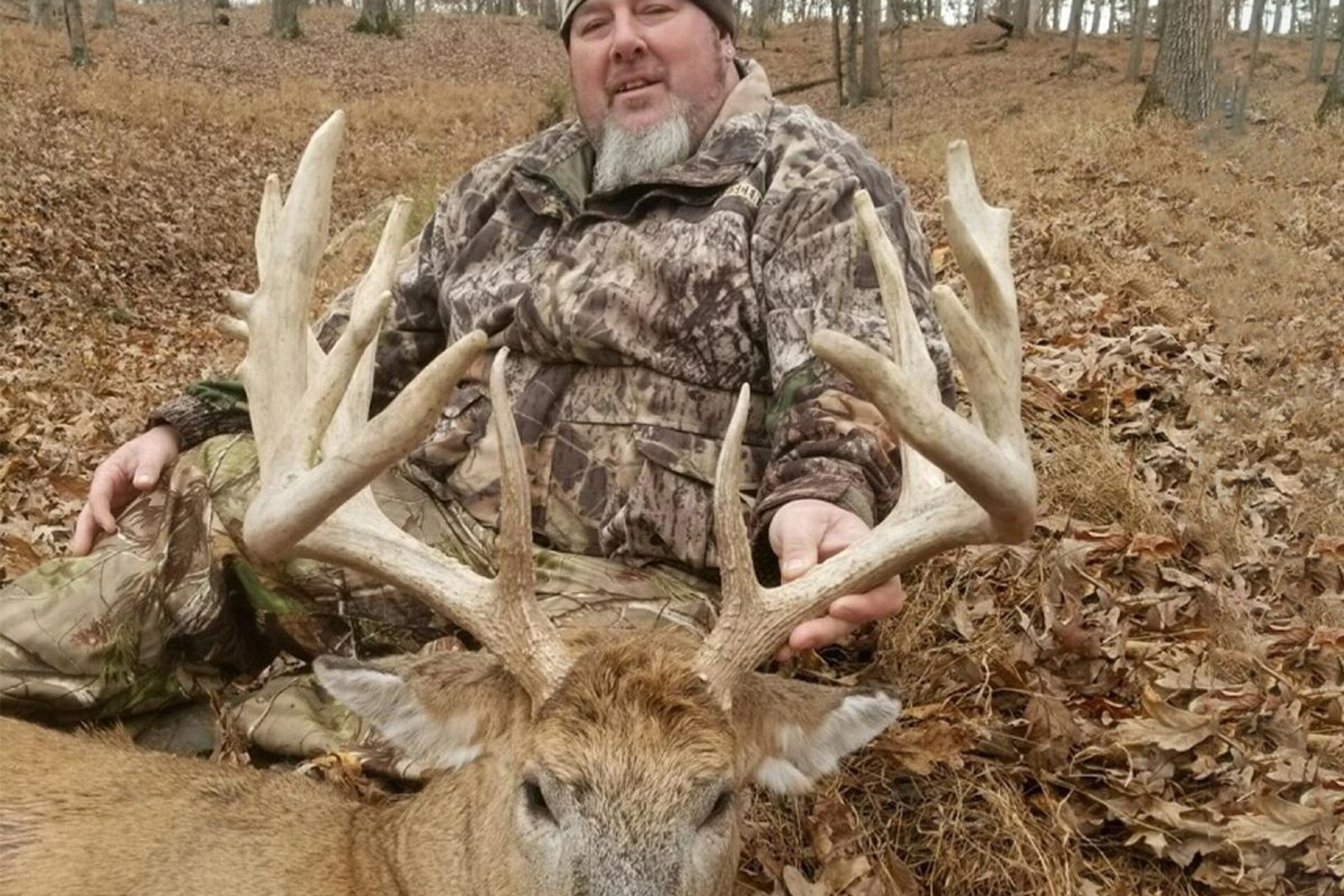 Triple O Old Oaks Outfitters Indiana Whitetails